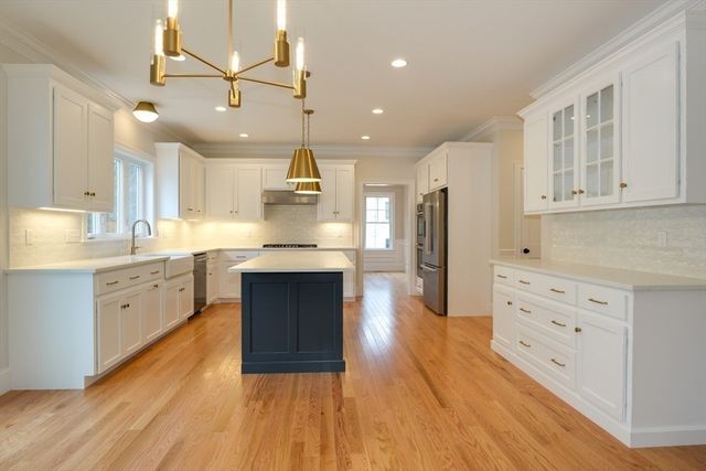 23 Winter St., Medfield, MA 02052