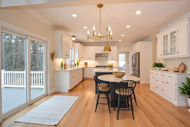 23 Winter St., Medfield, MA 02052