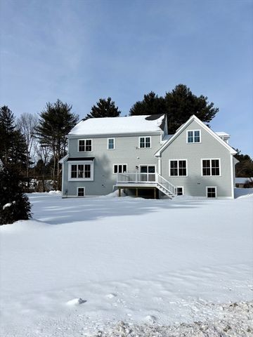 23 Winter St., Medfield, MA 02052