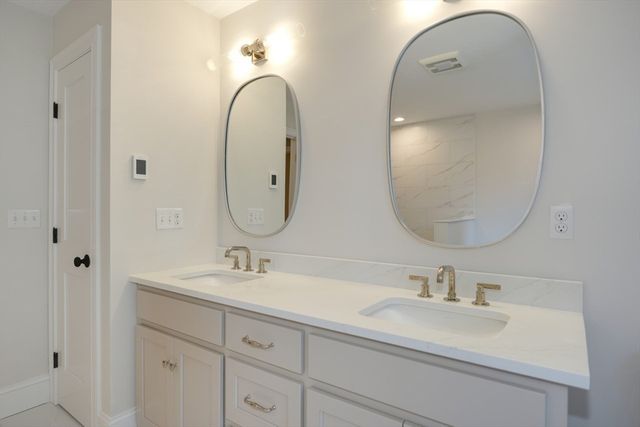 23 Winter St., Medfield, MA 02052