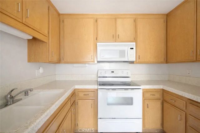 140 Walnut Avenue 4B, San Diego, CA 92103