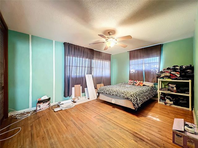 811 W LAKE MANN DRIVE, Orlando, FL 32805