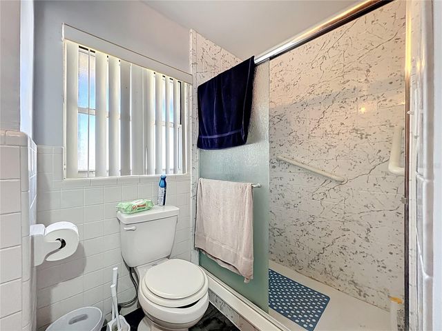 811 W LAKE MANN DRIVE, Orlando, FL 32805