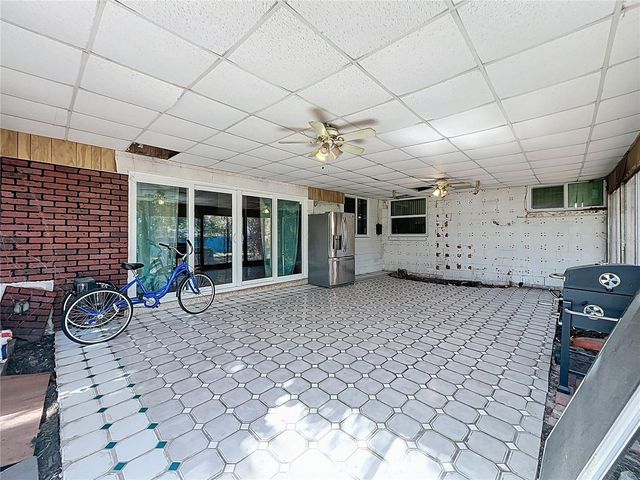 811 W LAKE MANN DRIVE, Orlando, FL 32805