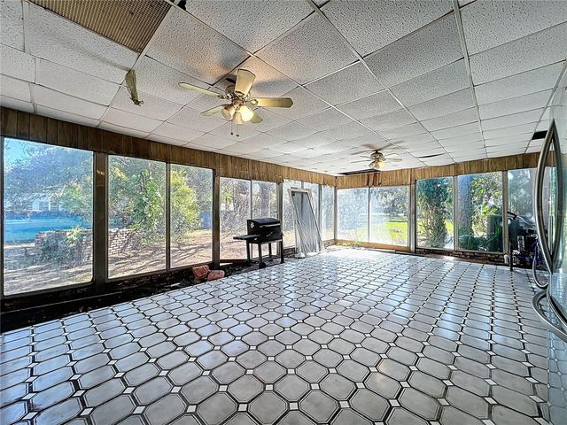 811 W LAKE MANN DRIVE, Orlando, FL 32805