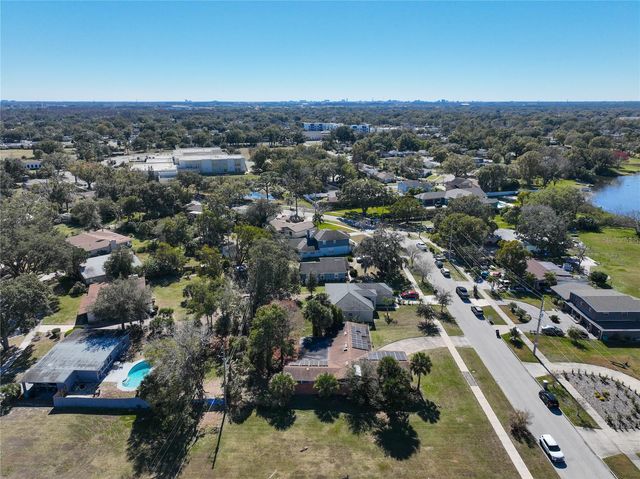 811 W LAKE MANN DRIVE, Orlando, FL 32805