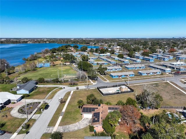 811 W LAKE MANN DRIVE, Orlando, FL 32805