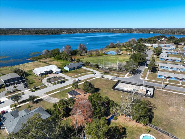 811 W LAKE MANN DRIVE, Orlando, FL 32805