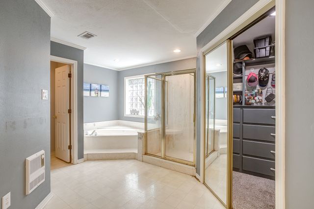 803 Williamsburg Drive, Ennis, TX 75119