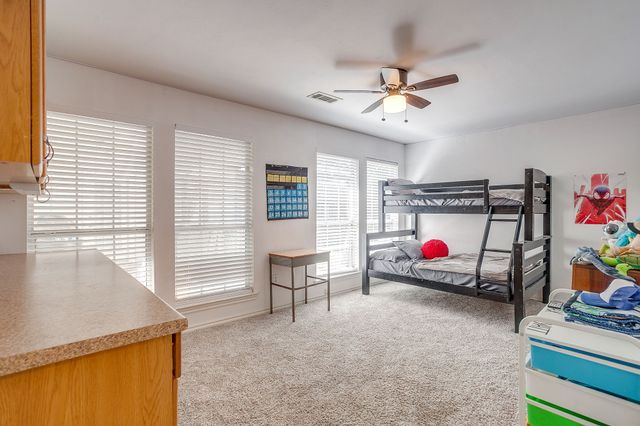 803 Williamsburg Drive, Ennis, TX 75119