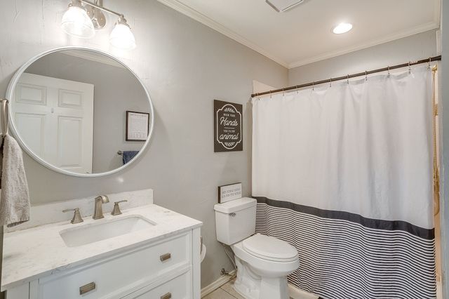 803 Williamsburg Drive, Ennis, TX 75119