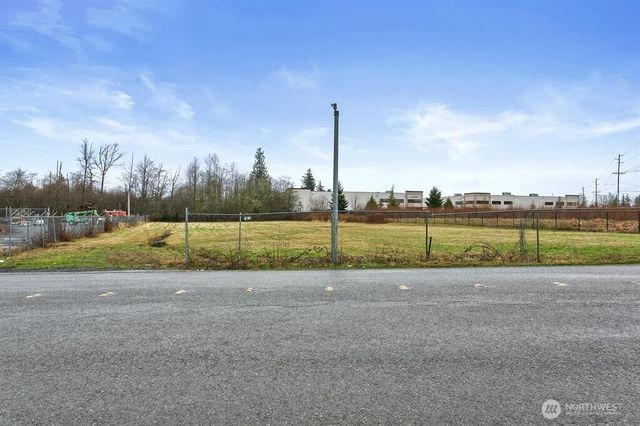 2826 Center Road, Everett, WA 98204