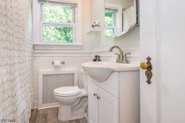 272 Forest Dr, Union Twp., NJ 07083