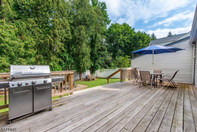 272 Forest Dr, Union Twp., NJ 07083