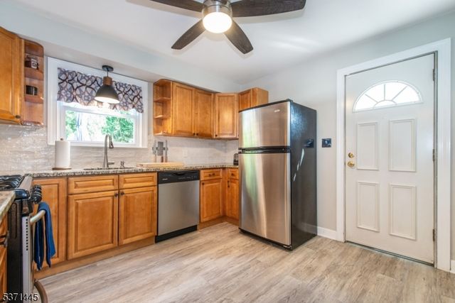 272 Forest Dr, Union Twp., NJ 07083