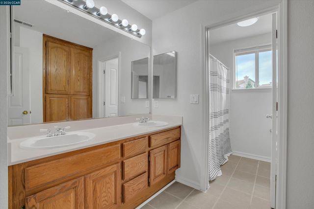 1932 Medicine Mountain Ct, Antioch, CA 94531