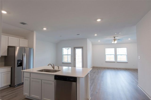 132 Fort Clark Springs DR, Hutto, TX 78634