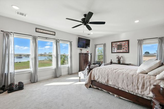 7025 Lake Vista Drive, Streetman, TX 75859