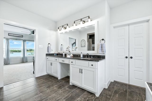 7025 Lake Vista Drive, Streetman, TX 75859