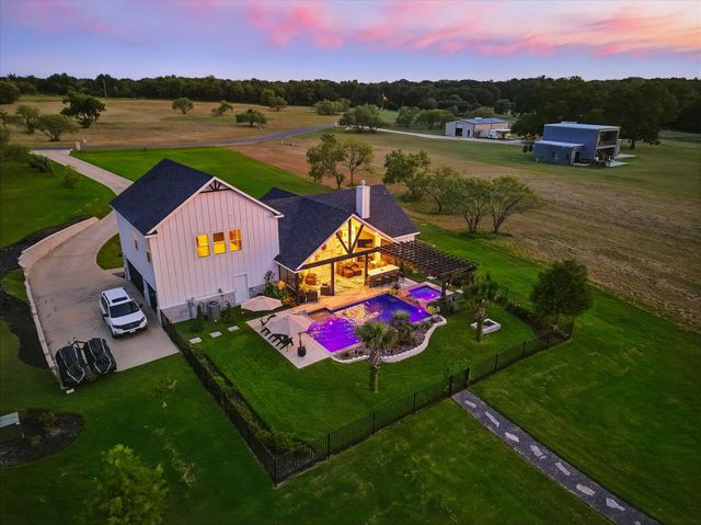 7025 Lake Vista Drive, Streetman, TX 75859