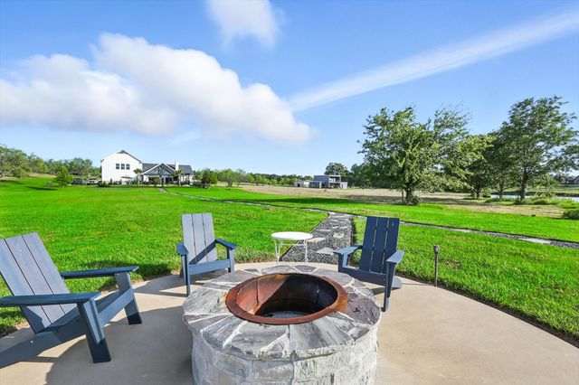 7025 Lake Vista Drive, Streetman, TX 75859