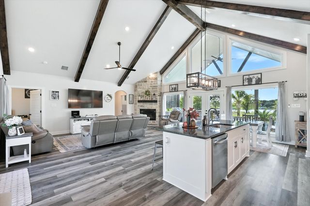 7025 Lake Vista Drive, Streetman, TX 75859