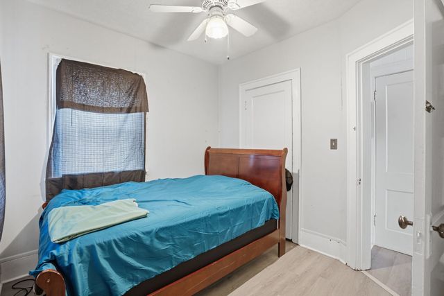 4301 17th Avenue, Moline, IL 61265