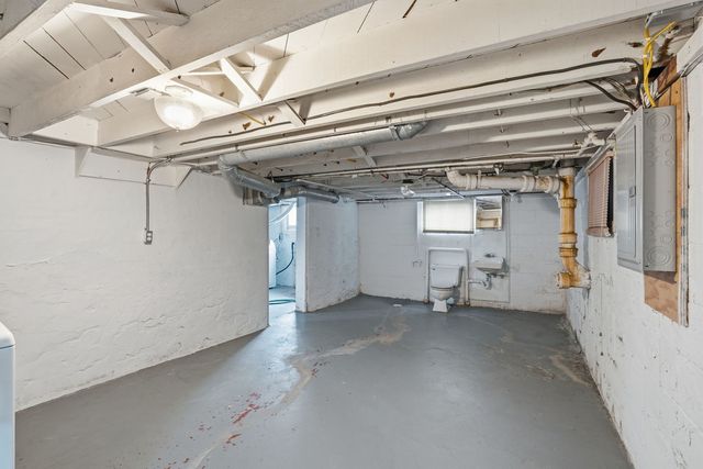 4301 17th Avenue, Moline, IL 61265