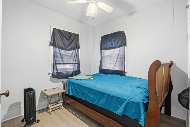 4301 17th Avenue, Moline, IL 61265