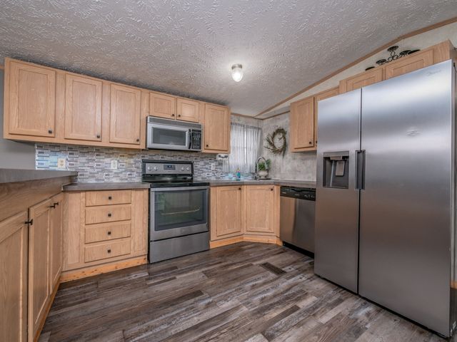 111 Julie Lane, Salt Lick, KY 40371