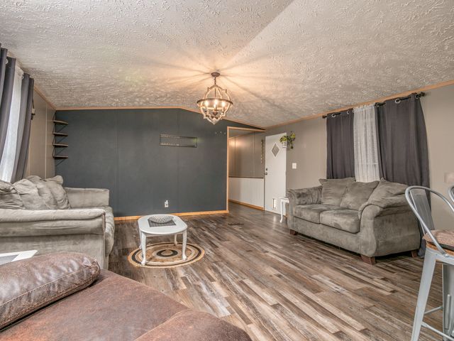 111 Julie Lane, Salt Lick, KY 40371