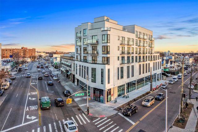 150-02 Northern Boulevard 4J, Flushing, NY 11354