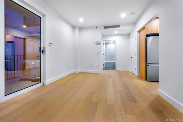 150-02 Northern Boulevard 4J, Flushing, NY 11354