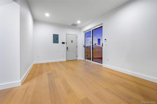 150-02 Northern Boulevard 4J, Flushing, NY 11354