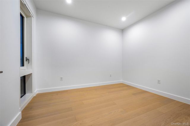 150-02 Northern Boulevard 4J, Flushing, NY 11354