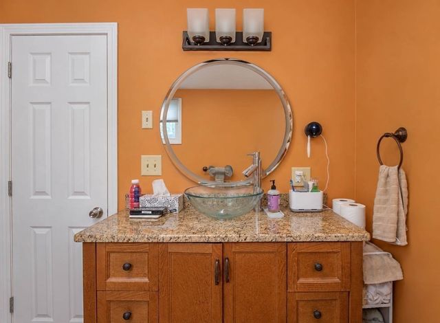 21 Custer St, Rockland, MA 02370