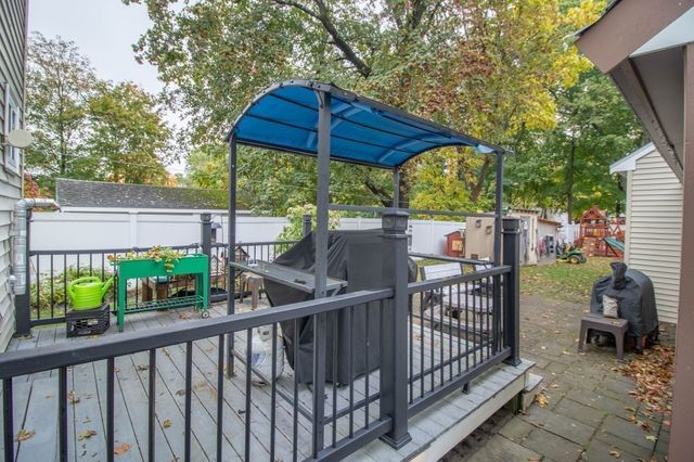 21 Custer St, Rockland, MA 02370