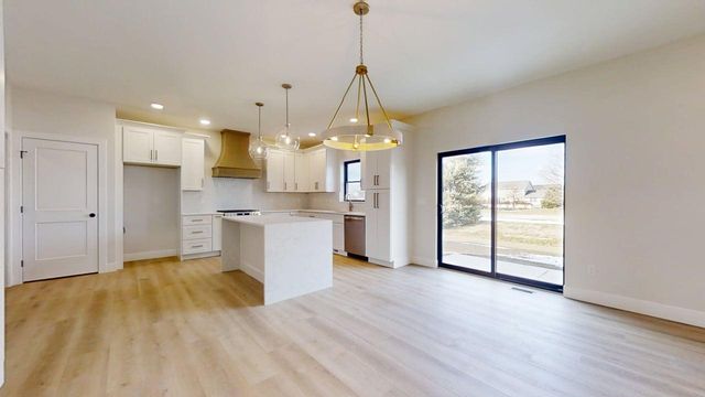 5006 Chestnut Grove Drive, Champaign, IL 61822