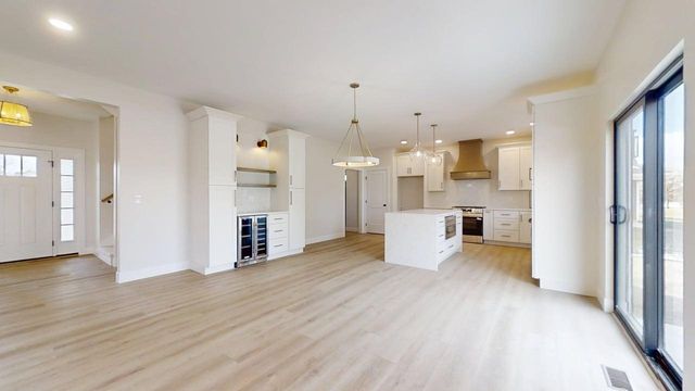 5006 Chestnut Grove Drive, Champaign, IL 61822