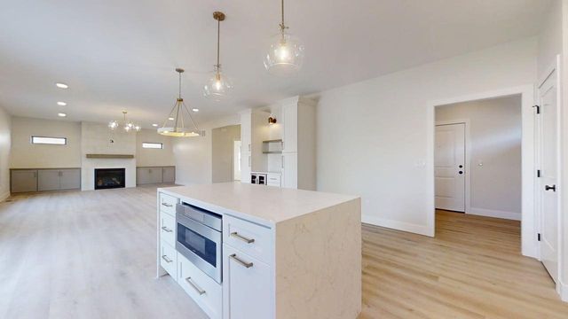 5006 Chestnut Grove Drive, Champaign, IL 61822