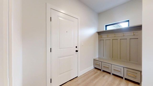 5006 Chestnut Grove Drive, Champaign, IL 61822