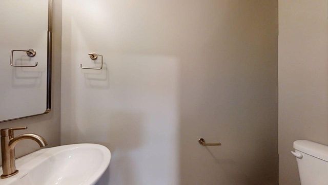 5006 Chestnut Grove Drive, Champaign, IL 61822