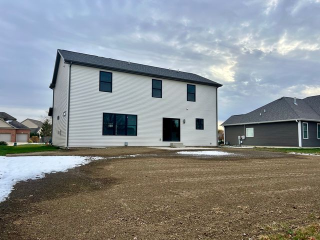 5006 Chestnut Grove Drive, Champaign, IL 61822