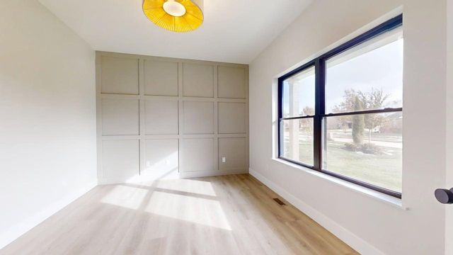 5006 Chestnut Grove Drive, Champaign, IL 61822