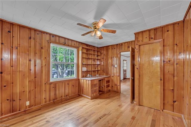 607 Fairview LN, Portsmouth, VA 23702
