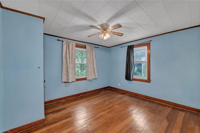 607 Fairview LN, Portsmouth, VA 23702