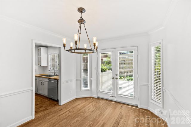 2330 Roswell Avenue G, Charlotte, NC 28207