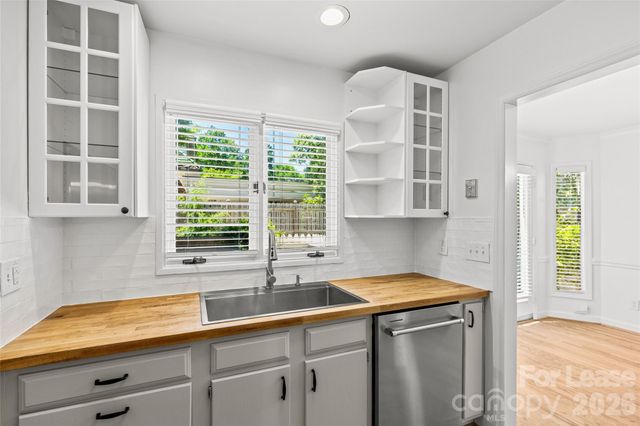 2330 Roswell Avenue G, Charlotte, NC 28207