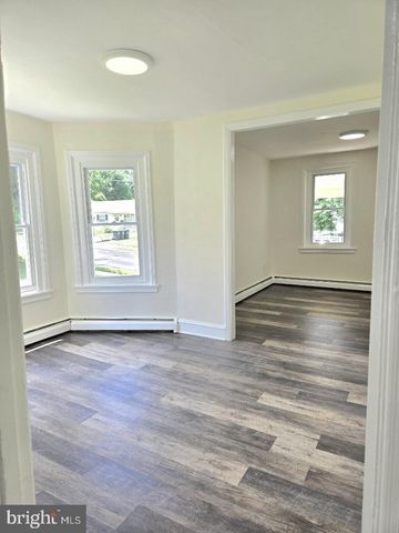 825 MAPLE AVE, Phoenixville, PA 19460