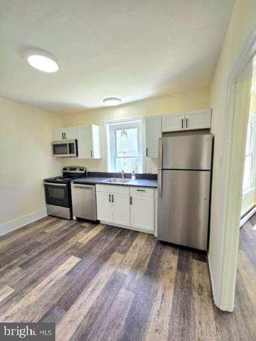 825 MAPLE AVE, Phoenixville, PA 19460